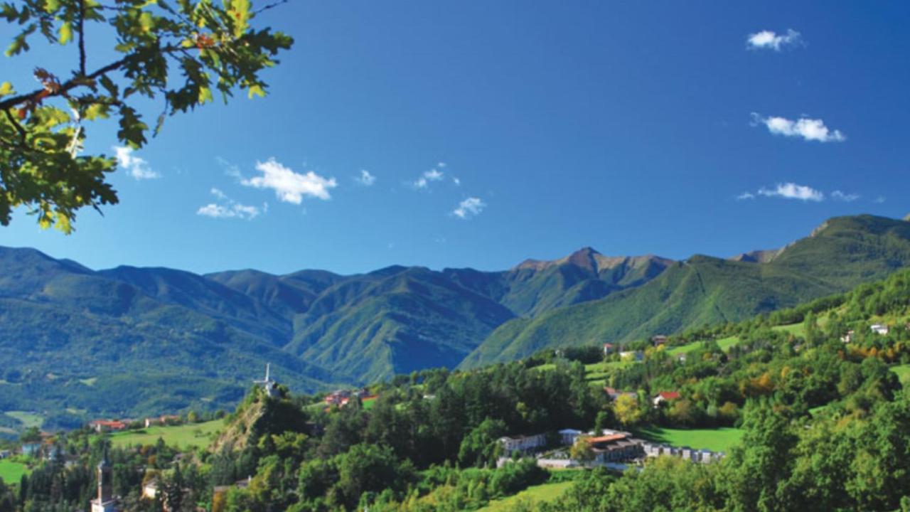 L'Oca Giuliva Relais Bed and Breakfast Gaggio Montano Exteriör bild